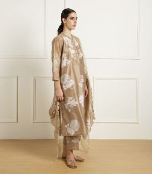 BEIGE PLEATED YOKE TUNIC IN SILK CHANDERI