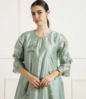 MINT EMBROIDED TUNIC IN SILK CHANDERI