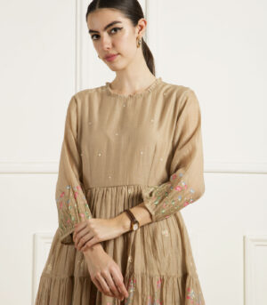 BEIGE GATHERED TUNIC IN MUL CHANDERI