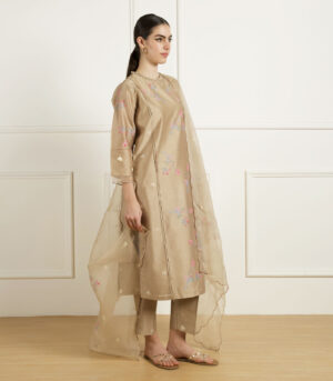 BEIGE FRONT PLEATS TUNIC IN SILK CHANDERI