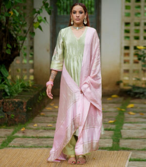Silk V neck kurta with dupatta & matching pants