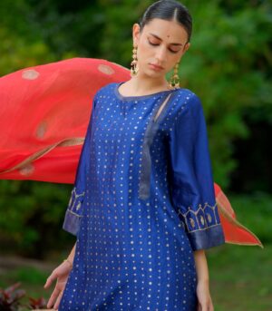 Brocade kurta with dupatta & matching pants set