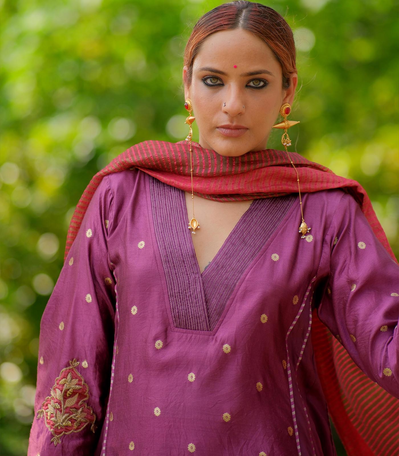 Brocade kurta with dupatta & matching pants set - Image 3