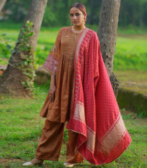 Tissue kurta with dupatta & matching pants