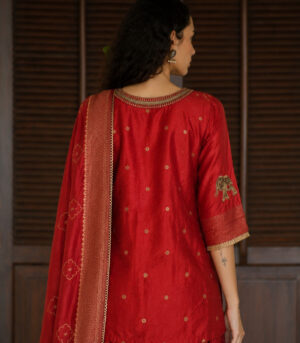 Matka neck short kurta set