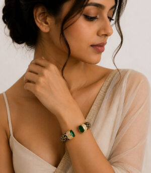 Emerald Noir Enamel Kada