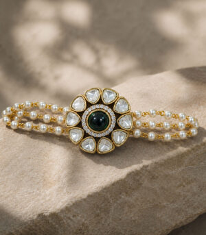 Emerald Polki Floral Pearl Bracelet
