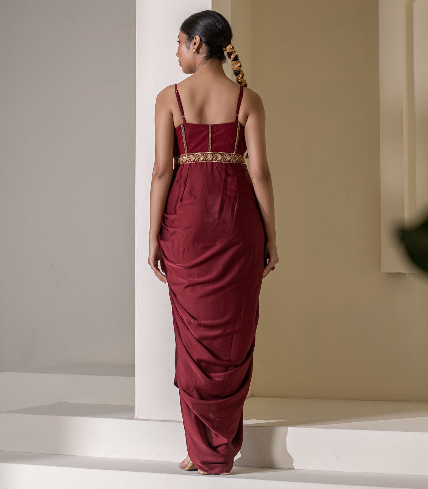 maroon attached saree old collection - Image 4